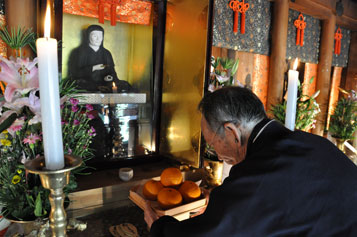 母公堂　　堂守　青木健一さん