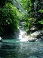 みたらい渓谷遊歩道